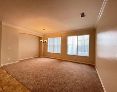 6826 Duncaster Street - Photo Thumbnail 6