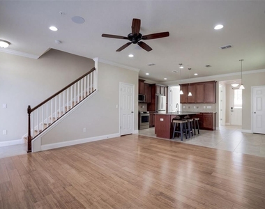 8049 Cadman Street - Photo Thumbnail 2