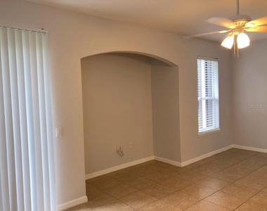 6442 S Goldenrod Road - Photo Thumbnail 11