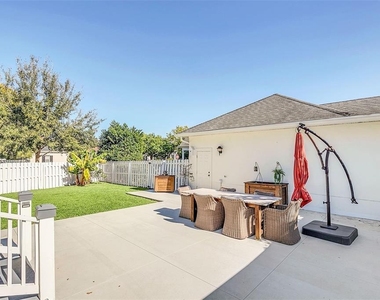 2891 Upper Park Road - Photo Thumbnail 34