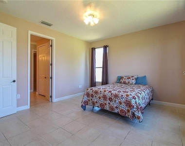 20651 Netherland Street - Photo Thumbnail 14