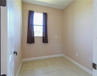 20651 Netherland Street - Photo Thumbnail 20