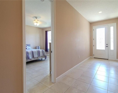 20651 Netherland Street - Photo Thumbnail 12