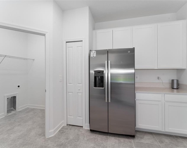 276 Taft Drive - Photo Thumbnail 19
