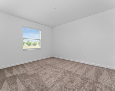 276 Taft Drive - Photo Thumbnail 26