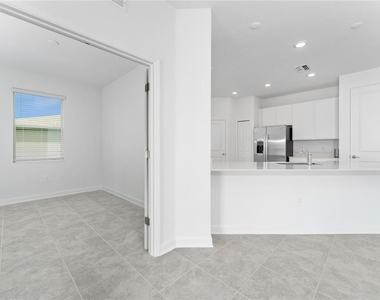 276 Taft Drive - Photo Thumbnail 24