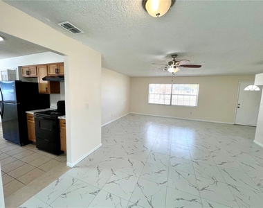 2338 Fitzpatrick Terrace - Photo Thumbnail 10