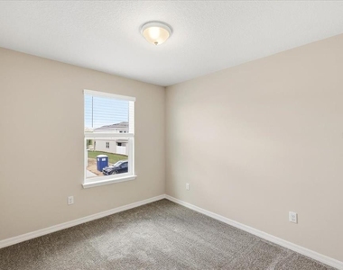 6258 Sunny Time Avenue - Photo Thumbnail 22
