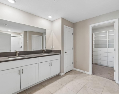 5404 Blue Azure Drive - Photo Thumbnail 16