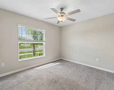 5404 Blue Azure Drive - Photo Thumbnail 13