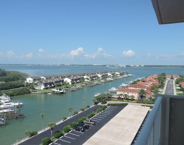 1621 Gulf Boulevard - Photo Thumbnail 6