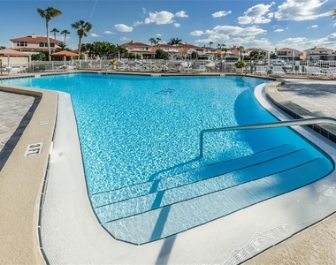 1621 Gulf Boulevard - Photo Thumbnail 44