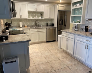 1621 Gulf Boulevard - Photo Thumbnail 30