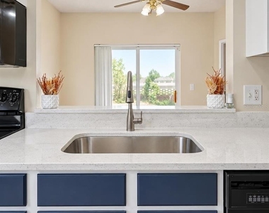 2214 Newt Street - Photo Thumbnail 11