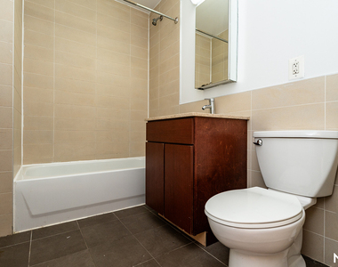 924 Metropolitan Ave - Photo Thumbnail 8