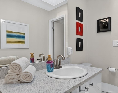 1326 Nw 57th Street - Photo Thumbnail 48