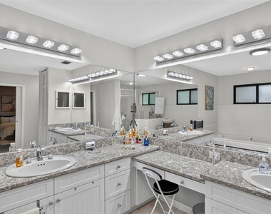 1326 Nw 57th Street - Photo Thumbnail 44