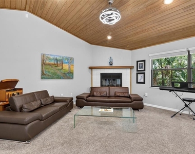 1326 Nw 57th Street - Photo Thumbnail 36
