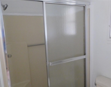 710 Harper Place - Photo Thumbnail 8