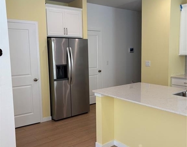 227 Montgomery Court - Photo Thumbnail 3