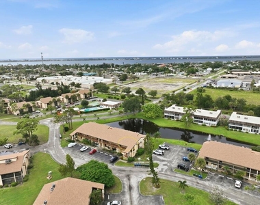 12 Quails Run Boulevard - Photo Thumbnail 26