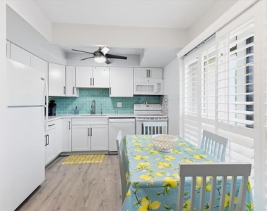 12 Quails Run Boulevard - Photo Thumbnail 6