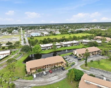 12 Quails Run Boulevard - Photo Thumbnail 27