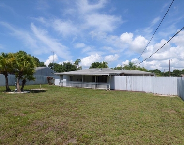 1358 Arrow Street - Photo Thumbnail 22