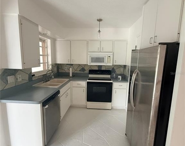 1358 Arrow Street - Photo Thumbnail 11