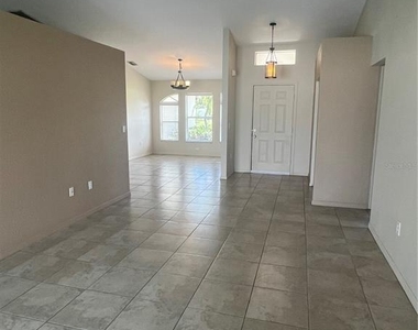 33 Orlando Boulevard - Photo Thumbnail 1