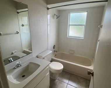 33 Orlando Boulevard - Photo Thumbnail 17