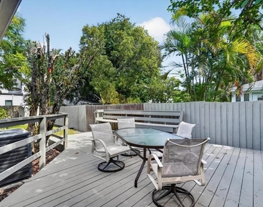 2755 S East Avenue - Photo Thumbnail 21