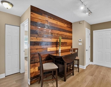 2755 S East Avenue - Photo Thumbnail 4
