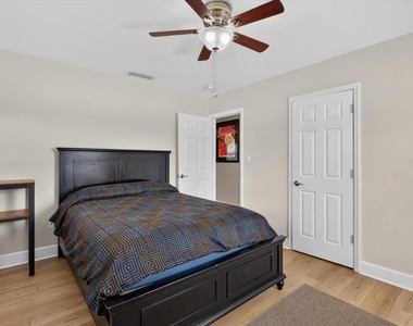 2755 S East Avenue - Photo Thumbnail 16