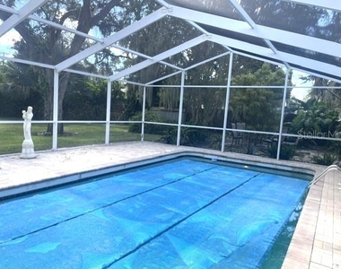 3737 Kingswood Drive - Photo Thumbnail 21