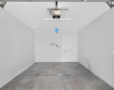 12440 Wellen Golf Street - Photo Thumbnail 39