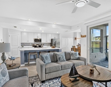 12440 Wellen Golf Street - Photo Thumbnail 19