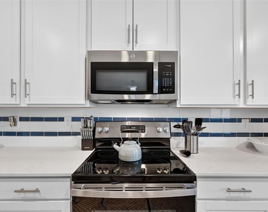 12440 Wellen Golf Street - Photo Thumbnail 12