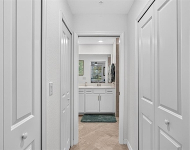 12440 Wellen Golf Street - Photo Thumbnail 22