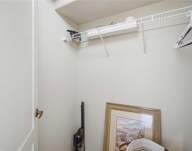 9315 34th Court E - Photo Thumbnail 21