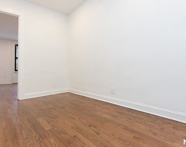 59 Wilson Ave - Photo Thumbnail 11