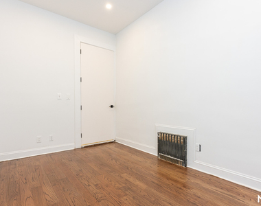 59 Wilson Ave - Photo Thumbnail 12