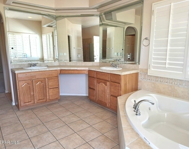 1456 Cherokee Ridge Drive - Photo Thumbnail 22