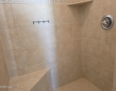 1456 Cherokee Ridge Drive - Photo Thumbnail 20