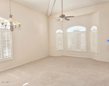 1456 Cherokee Ridge Drive - Photo Thumbnail 3
