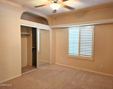 1456 Cherokee Ridge Drive - Photo Thumbnail 9