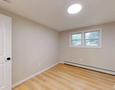 16 Arrow Street - Photo Thumbnail 10