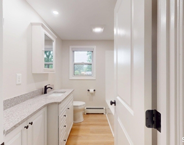 16 Arrow Street - Photo Thumbnail 21