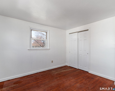 97 Brussels Avenue - Photo Thumbnail 9