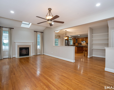 16 Hendrickson Lane - Photo Thumbnail 11